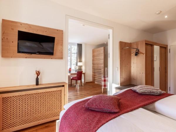 Blatter's Arosa Hotel & Bella Vista SPA : photo 2 de la chambre suite junior avec balcon