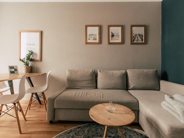 Luga Homes - Stadthaus : photo 2 de la chambre two-bedroom apartment 