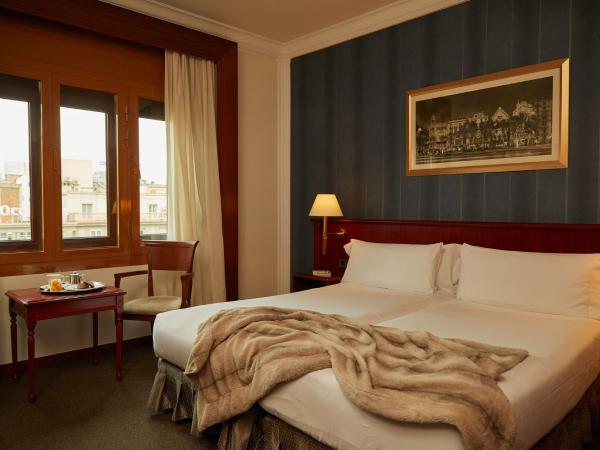 El Avenida Palace : photo 2 de la chambre chambre double - vue sur ville (1-2 adultes)