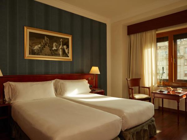 El Avenida Palace : photo 1 de la chambre chambre double - vue sur ville (1-2 adultes)