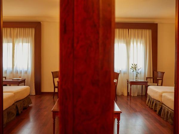 El Avenida Palace : photo 4 de la chambre hébergement familial avec 2 chambres communicantes