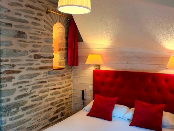 Logis HOTEL RESTAURANT La Régence : photo 1 de la chambre chambre triple confort
