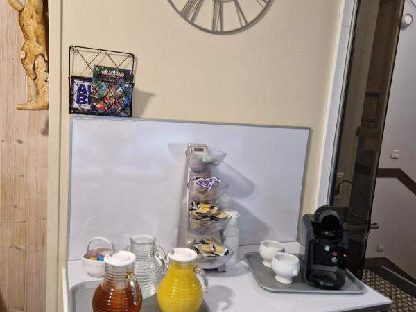 Hotel Le Splendid : photo 4 de la chambre chambre lits jumeaux