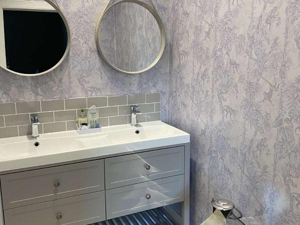 West End Townhouse : photo 3 de la chambre chambre lit king-size deluxe