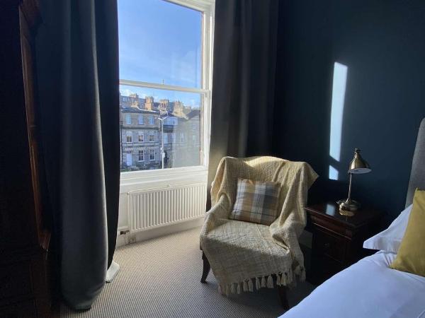 West End Townhouse : photo 5 de la chambre chambre lit king-size supérieure