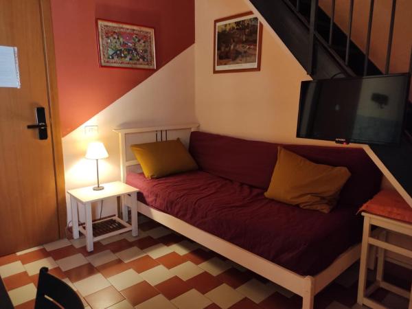 Al Mare In Città : photo 4 de la chambre chambre quadruple avec balcon 