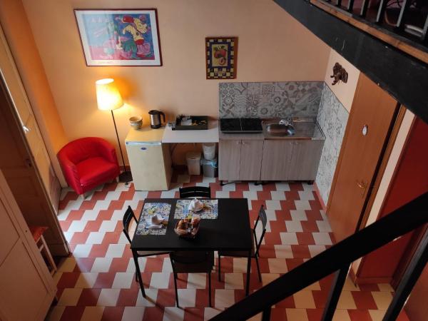 Al Mare In Città : photo 6 de la chambre chambre quadruple avec balcon 