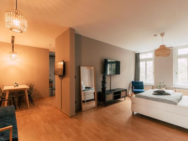 Luga Homes - Stadthaus : photo 2 de la chambre two-bedroom apartment 