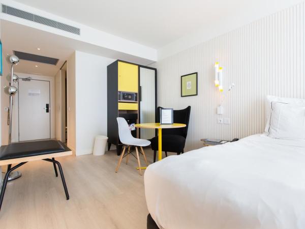 Vincci Bit : photo 3 de la chambre chambre double ou lits jumeaux avec lit d'appoint