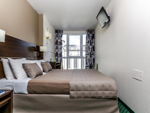 Hôtel Croix des Bretons - Lourdes Pyrénées : photo 1 de la chambre chambre simple