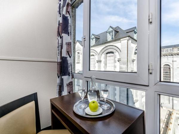 Hôtel Croix des Bretons - Lourdes Pyrénées : photo 3 de la chambre petite chambre simple