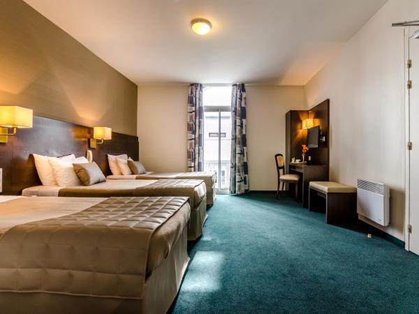 Hôtel Croix des Bretons - Lourdes Pyrénées : photo 2 de la chambre chambre triple