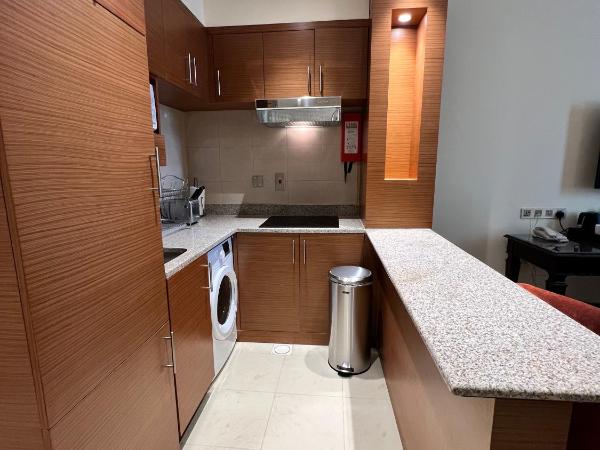 City Seasons Suites : photo 3 de la chambre appartement exécutif 1 chambre lits jumeaux