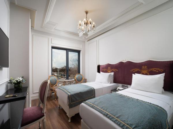 The Time Hotel Marina : photo 7 de la chambre chambre double deluxe - vue sur ville