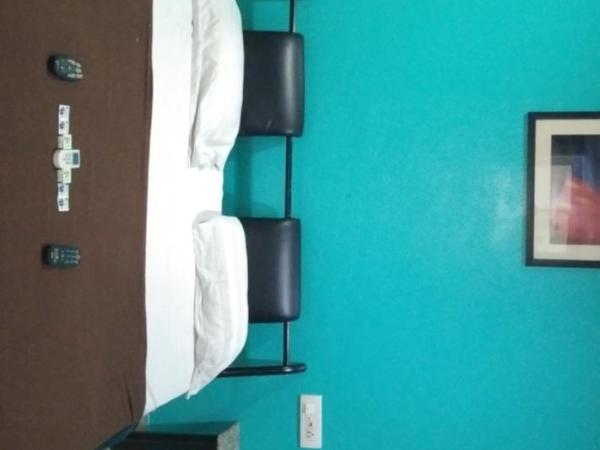 Deccan Comforts : photo 7 de la chambre deluxe double room without ac 