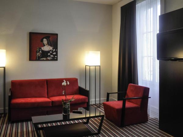 Mercure Angoulême Hôtel de France : photo 5 de la chambre suite lit king-size avec canapé-lit double