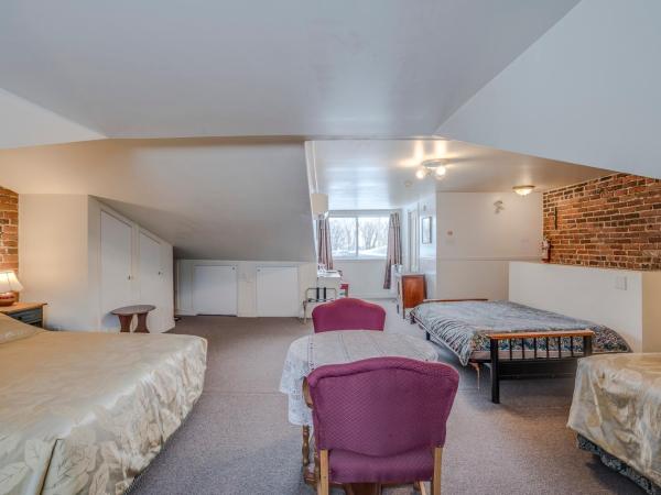 B&B Manoir Mon Calme : photo 4 de la chambre chambre avec 2 grands lits queen-size 