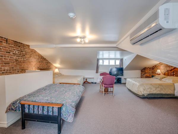 B&B Manoir Mon Calme : photo 5 de la chambre chambre avec 2 grands lits queen-size 