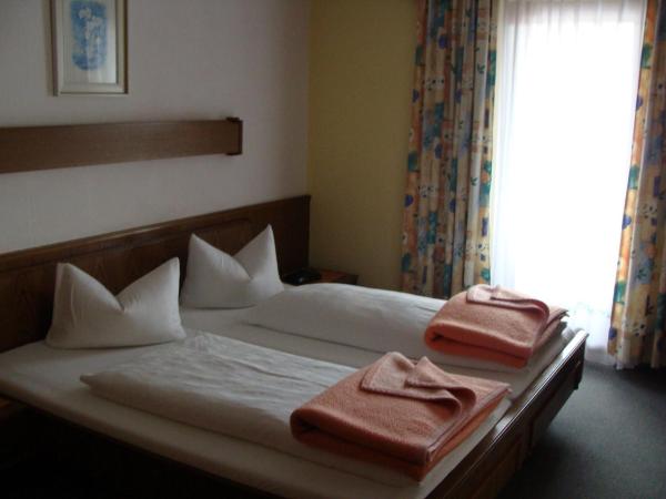 Sporthotel Schieferle : photo 1 de la chambre chambre double standard avec balcon 