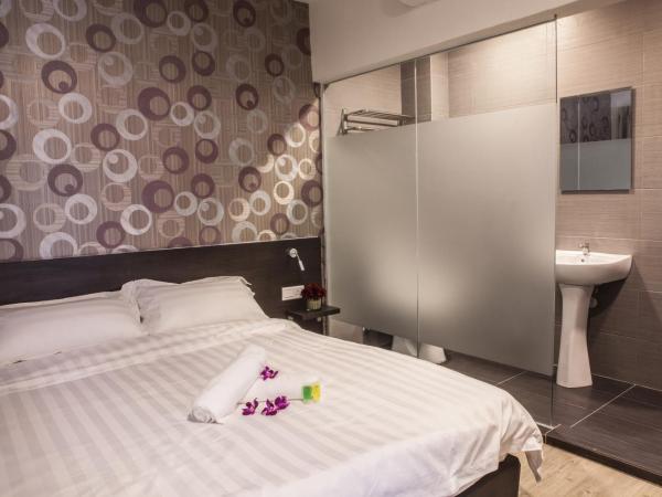 Hotel Mezzo : photo 4 de la chambre chambre standard lit queen-size