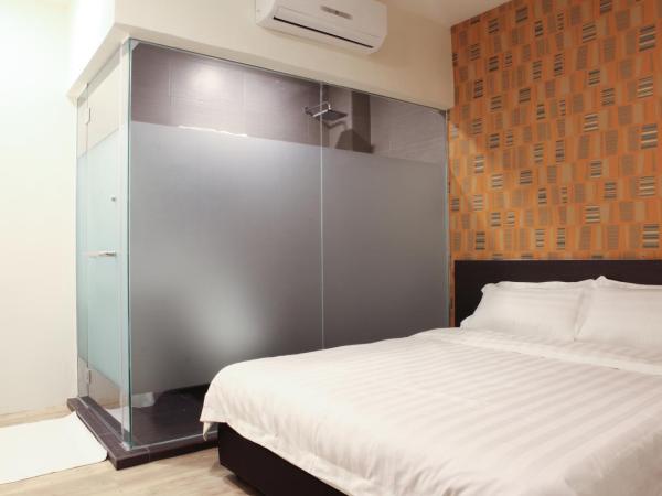 Hotel Mezzo : photo 5 de la chambre chambre standard lit queen-size