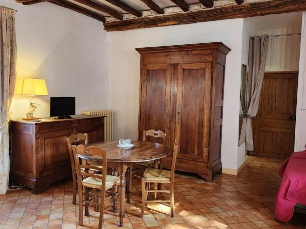 Manoir de la Maison Blanche : photo 3 de la chambre chambre triple confort avec douche