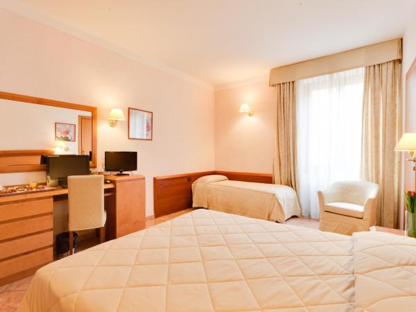 Hotel Mia Cara & Spa : photo 6 de la chambre chambre triple Économique