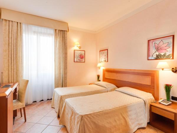 Hotel Mia Cara & Spa : photo 10 de la chambre chambre double ou lits jumeaux Économique