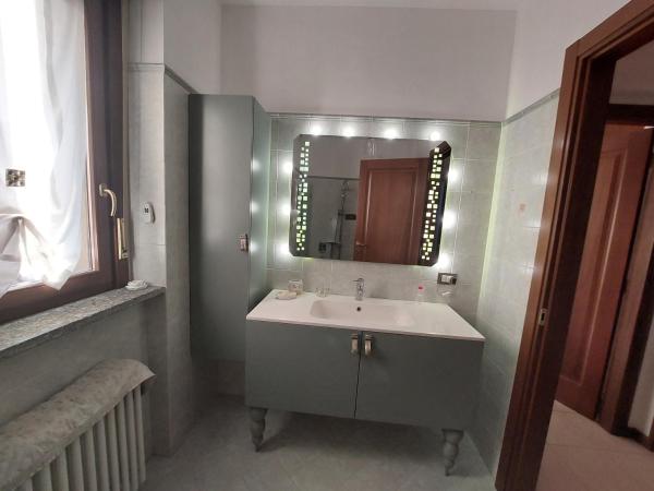 Stanza Singola - Certosa : photo 7 de la chambre chambre simple avec salle de bains 