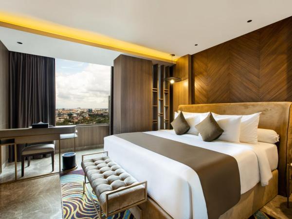 MORAZEN Surabaya : photo 2 de la chambre royal suite king include breakfast – no smoking