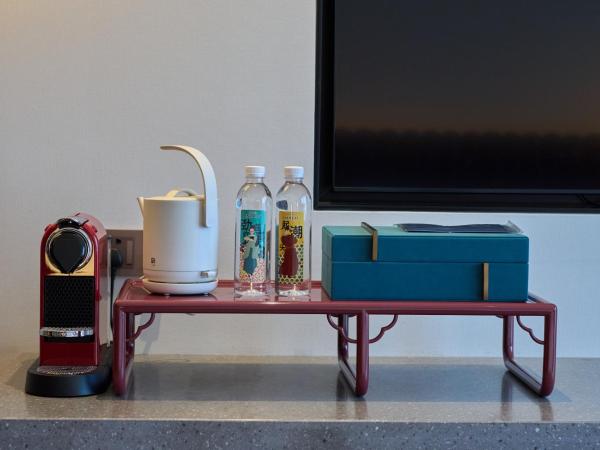 Hotel Indigo Hangzhou Uptown,Close to Westlake , boutique design hotel with freeflow minibar : photo 5 de la chambre chambre lit king-size standard