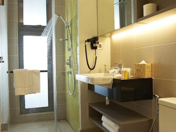 The Signature Hotel & Serviced Suites Kuala Lumpur : photo 2 de la chambre studio lit queen-size