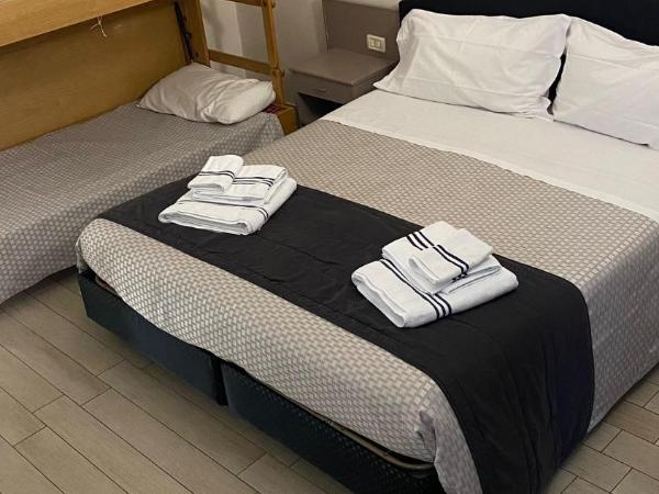 Hotel Fiorentina : photo 4 de la chambre chambre familiale