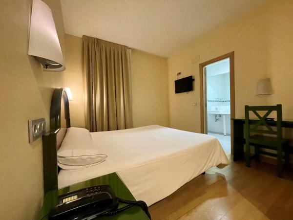 Hotel Madrid Río : photo 1 de la chambre chambre double ou lits jumeaux