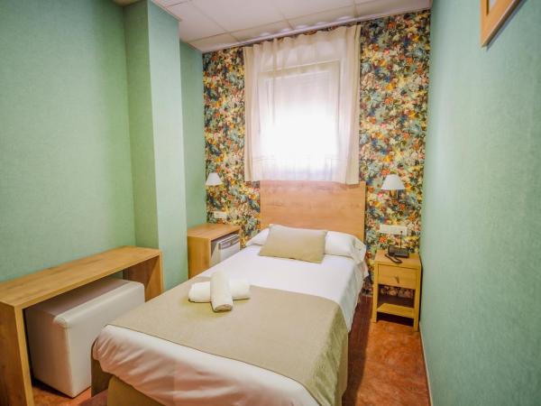 Hotel Solymar : photo 1 de la chambre chambre simple