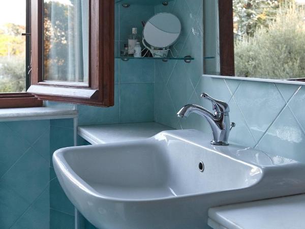 Le Balze Camere in Villa : photo 7 de la chambre chambre lit queen-size - vue sur jardin