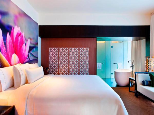 The Westin Hyderabad Mindspace : photo 4 de la chambre executive suite, lounge access, two way airport transfer, 2 twin/single beds