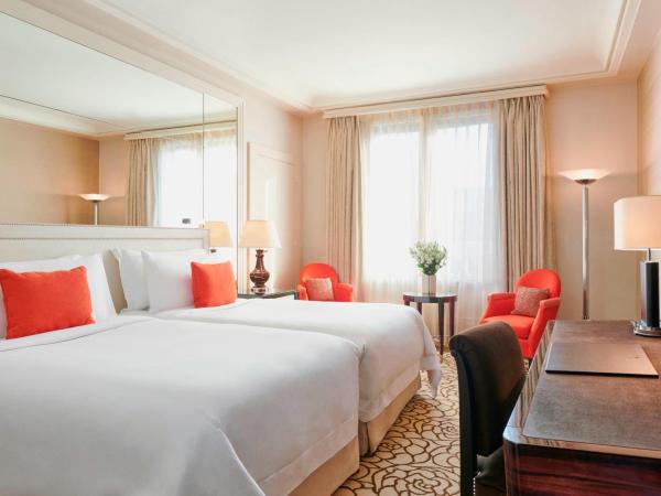 Prince de Galles, un hôtel Luxury Collection, Paris : photo 1 de la chambre chambre deluxe art déco avec 2 lits jumeaux/simples