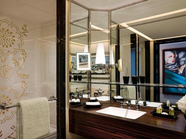 Prince de Galles, un hôtel Luxury Collection, Paris : photo 2 de la chambre chambre lit queen-size art déco