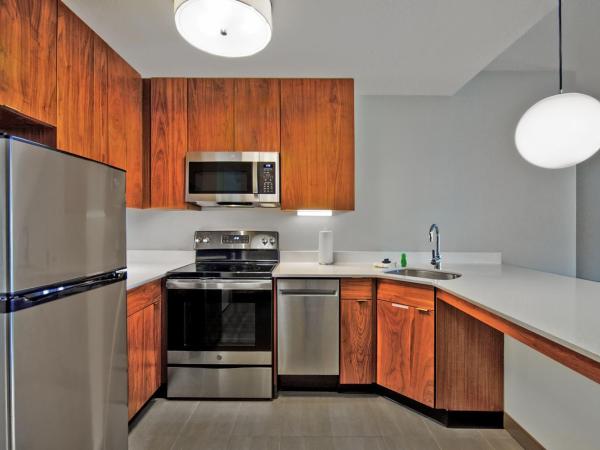 Residence Inn by Marriott Orlando at FLAMINGO CROSSINGS Town Center : photo 9 de la chambre suite 2 chambres avec chambre 1 : 1 lit king-size et chambre 2 : 1 lit king-size