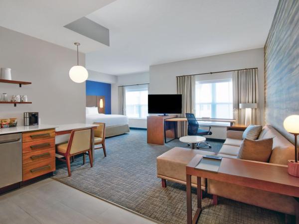 Residence Inn by Marriott Orlando at FLAMINGO CROSSINGS Town Center : photo 1 de la chambre studio lit king-size