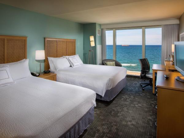 Courtyard by Marriott Fort Lauderdale Beach : photo 1 de la chambre chambre 2 lits queen-size - vue sur l'océan