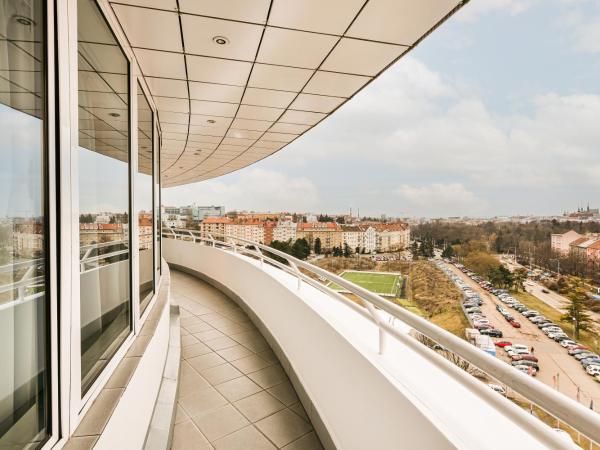 Cosmopolitan Bobycentrum - Czech Leading Hotels : photo 3 de la chambre chambre double deluxe avec balcon