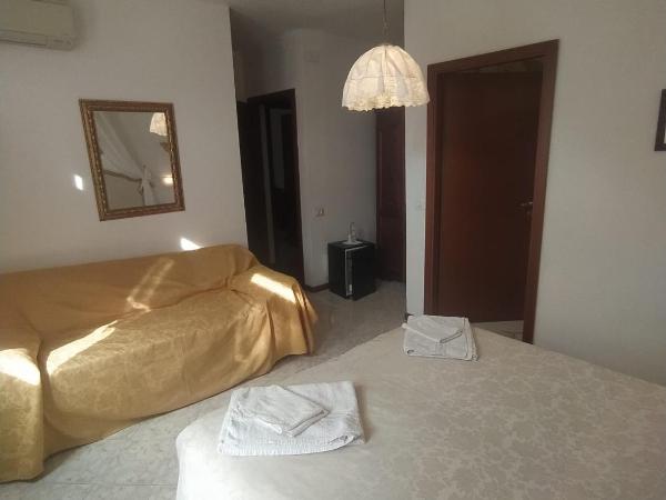 Cà Isabella : photo 6 de la chambre chambre double ou lits jumeaux avec salle de bains