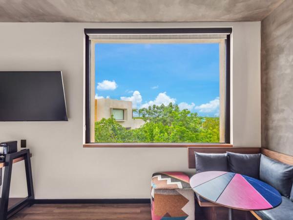 Aloft Tulum : photo 3 de la chambre chambre lit king-size - vue sur jungle