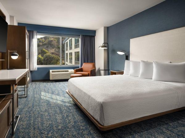 Courtyard by Marriott San Diego Mission Valley/Hotel Circle : photo 1 de la chambre chambre lit king-size