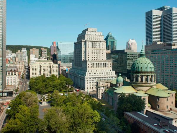 Montreal Marriott Chateau Champlain : photo 7 de la chambre chambre lit king-size - vue sur parc