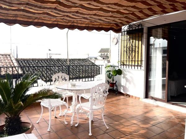 Hostal Almanzor : photo 2 de la chambre chambre quadruple