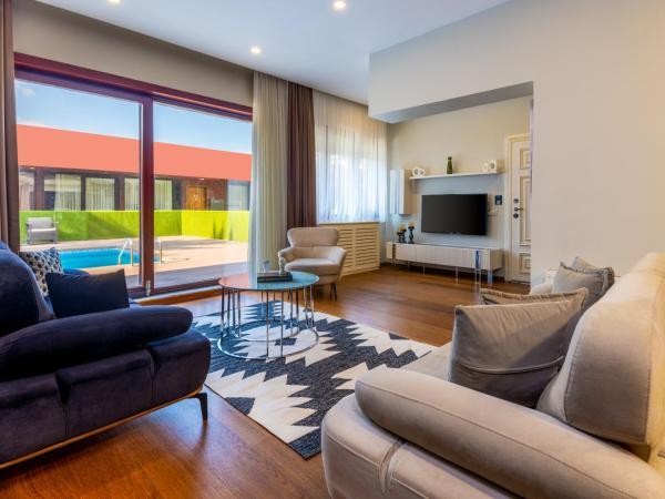 BayMari Suites Plus Florya : photo 2 de la chambre appartement 3 chambres deluxe - accès à la piscine