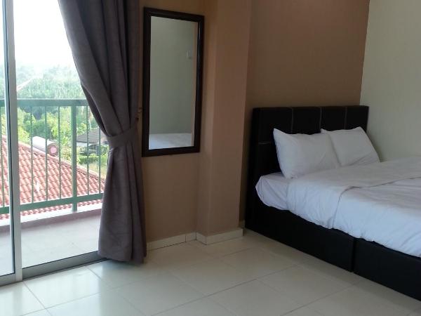 Alor Villa : photo 7 de la chambre chambre double standard avec balcon